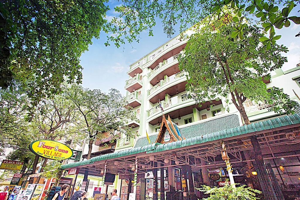 Four Sons Village Bangkok Exteriör bild