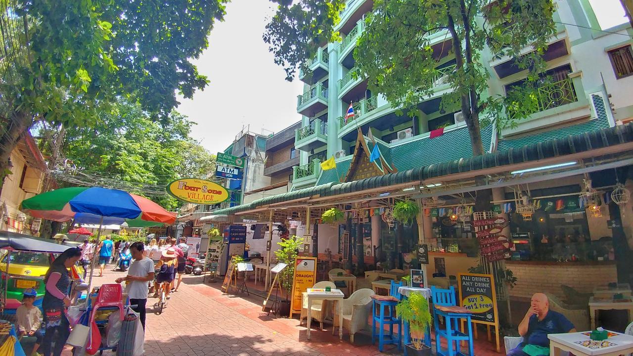 Four Sons Village Bangkok Exteriör bild